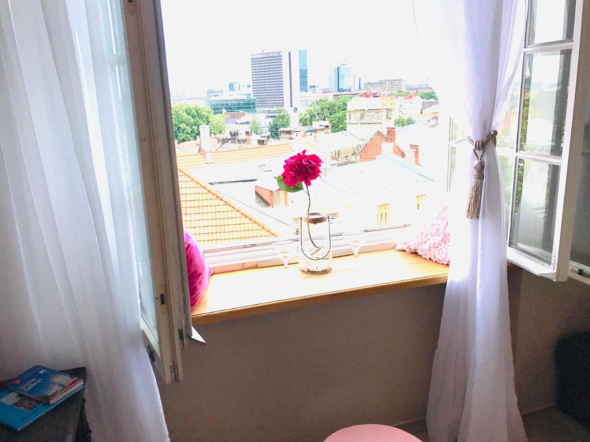 Cozy Oldtown Studio With Magnific City View Talin Exterior foto